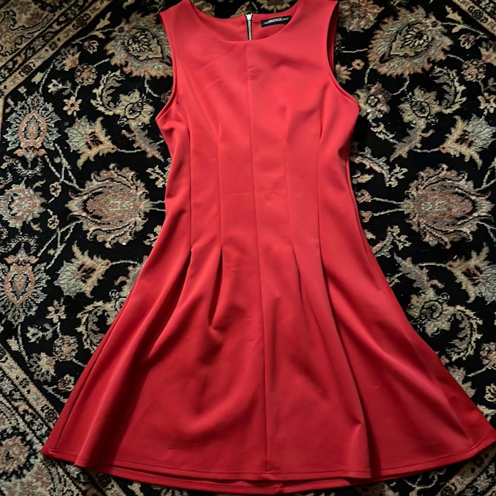 The VINTAGE shop. Size xs/s. Deep hot pink.